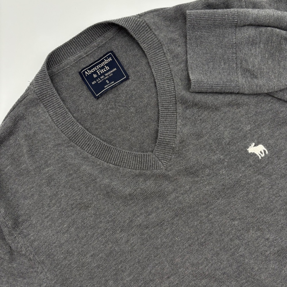 Abercrombie Fitch Men V Neck Long Sleeve Gray Pima Cotton Sweater Size S
